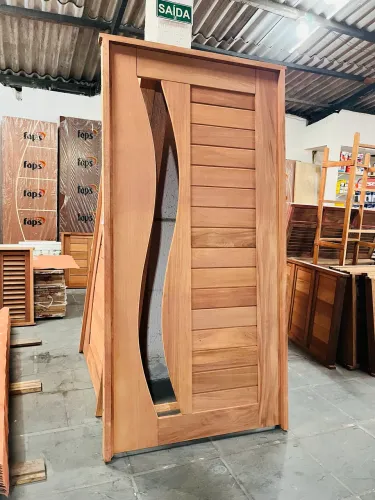 PORTA EM JATOBÁ PIVOTANTE 2.10x1.00 (valor à vista)