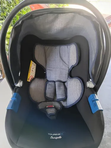 Vendo bebê conforto da marca burigotto