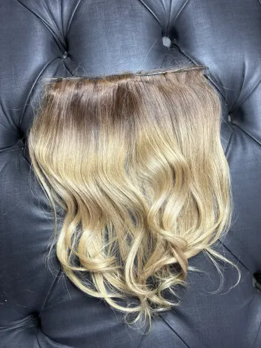 Aplique de cabelo humano