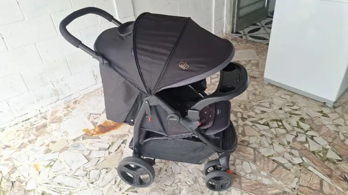 Carinho de bb + bb conforto