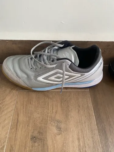 Chuteira Umbro Adamant Pro Futsal Nº 42 Original - Pouquíssimo Uso