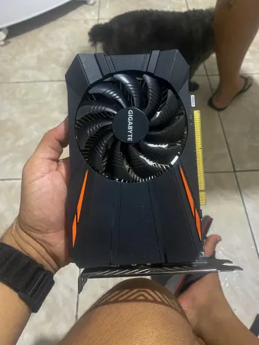 Placa de Video RX 550 2GB Gigabyte Com Defeito