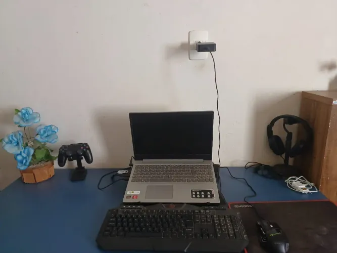 Lenovo ideapad s145 8GB RAM/ 1T de HD