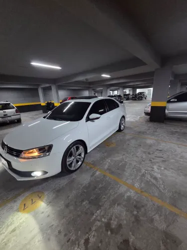 Volkswagen Jetta Comfortline 2.0 T.flex 8V 4P Tipt. 2014