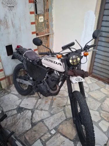 Honda XLR 125 ES (Projeto Scrumbler)