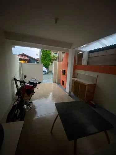 CASA PARA ALUGAR - R$ 2.000/mês