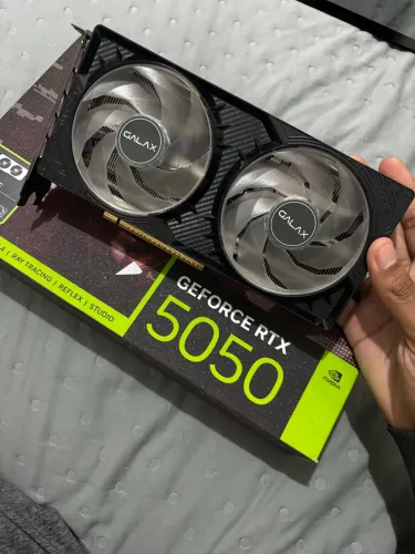 RTX 5050 Pouquíssimo uso