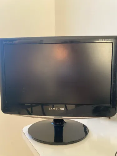 Monitor Samsung de 15,6 polegadas