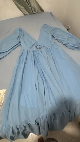 Vestido usado uma vez em chá revelação