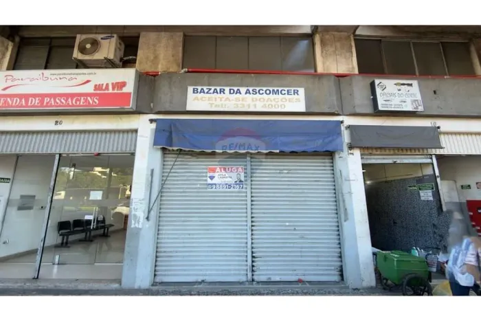 Ponto Comercial Estratégico no Centro de Juiz de Fora com Sobreloja e Estacionamento ao La