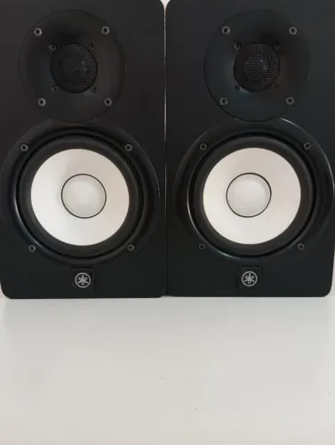 Monitores de Áudio Yamaha HS5