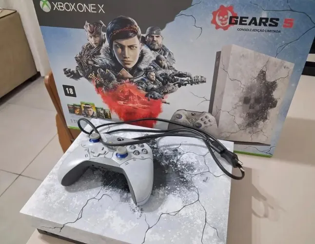 Xbox one x Gears edition + Jogos