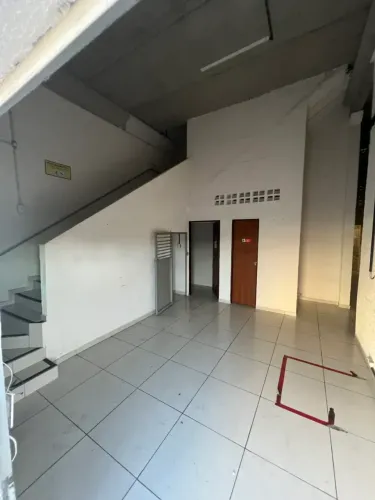 Galpões com 2300, 4400 m2 às margens da BR-101 Conde-PB