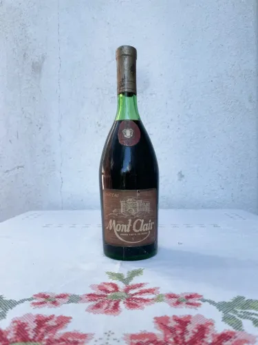 Vinho Mont Clair Tinto 740ml antigo 
