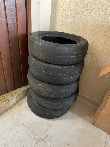 Pneus meia vida!