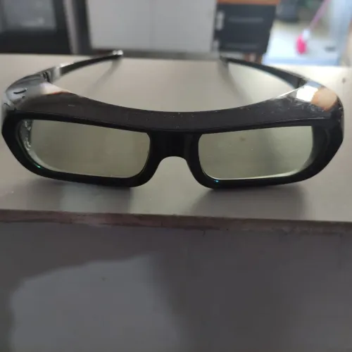 Óculos 3D ativos da Sony, modelo TDG-BR250.