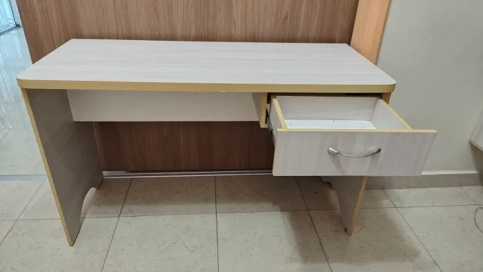 Mesa escrivaninha MDF 
