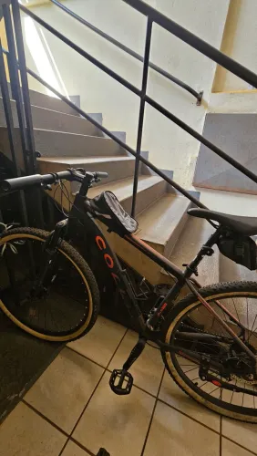 Bicicleta MTB com todos os acessórios