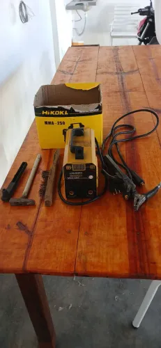 Uma maquina de solda 