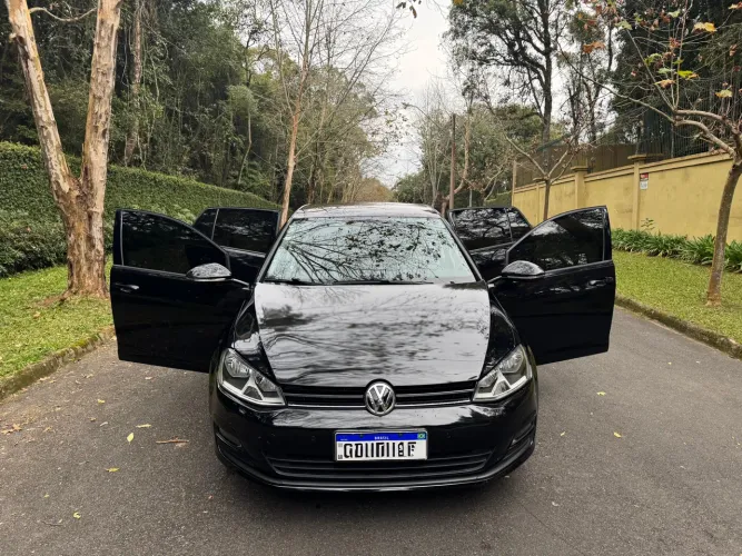 Volkswagen Golf Comfortline 1.0 TSI Total Flex Mec. 2017
