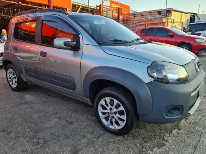 Fiat Uno WAY 1.0 Flex 6V 5P 2011