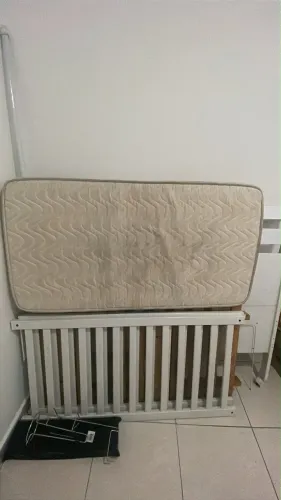 Berço usado com colchão