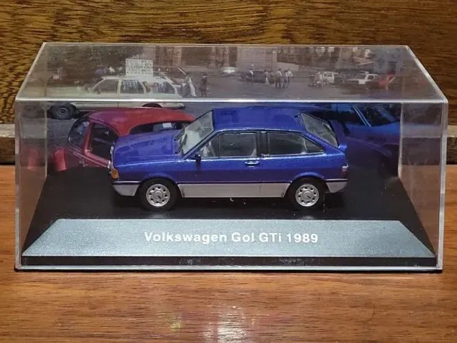 Volkswagen Gol GTi 1989 - Coleção VW Collection - Carrinho Miniatura 1/43