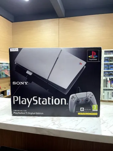 PlayStation 5 Edição 30 Anos (Versão Europeia) | 1Tb | Mídia Digital