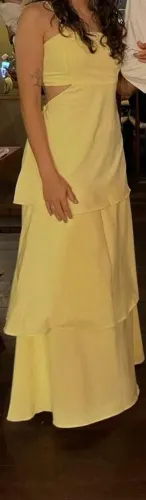 Vestido longo amarelo festa