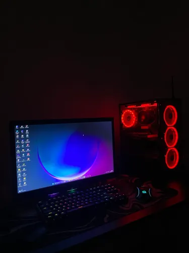 PC Gamer Ryzen 5 5600GT RTX 3050 16GB + Monitor AOC + Kit Gamer