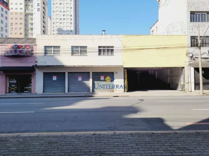 Terreno à venda, 837 m² por R$ 5.880.000,00 - Centro - Curitiba/PR