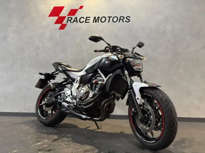 YAMAHA MT-07 ABS BRANCO 2016