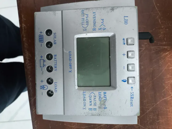 Controlador de carga L80 mppt energia solar off-grid 