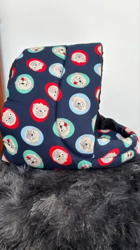 Cama Pet Tipo Iglu para Cães e Gatos de pequeno porte- Nova, Nunca Usada