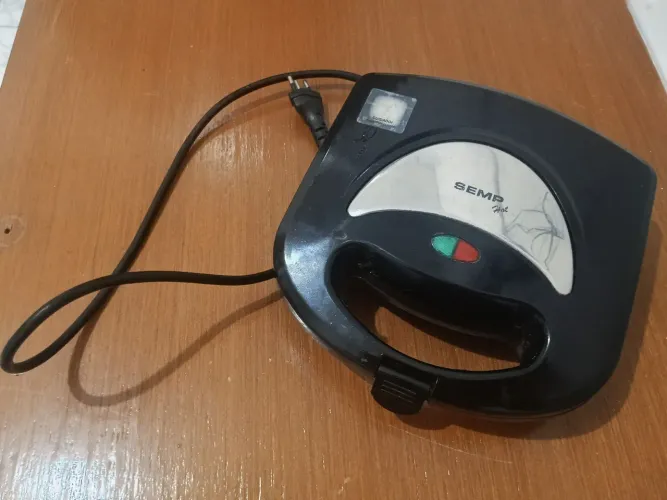 Sanduicheira SEMP Usada Uma Vez