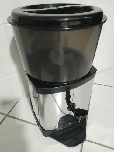 Filtro de água de inox com cuba de barro