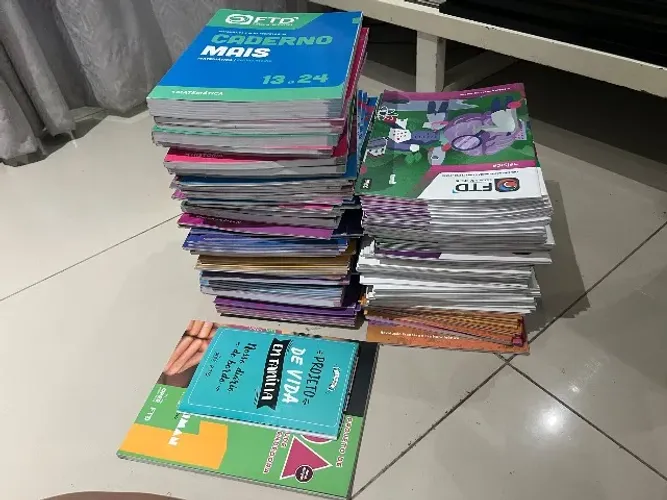 Caixa completa de livros da FTD de 1° ano do ensino médio
