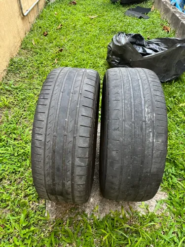 Pneus continental 235-55-18