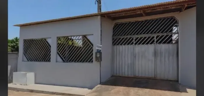 Casa Ampla e Confortável à Venda - 160 mil