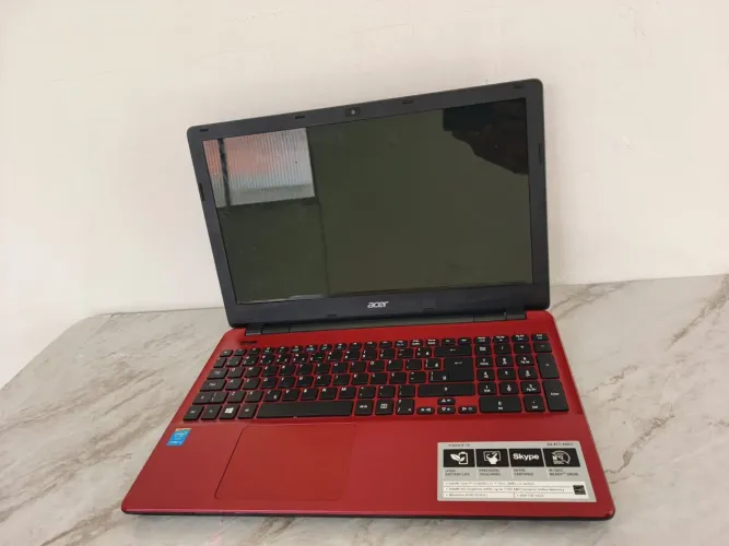 Notebook Acer i3 impecável super NV (promoção).
