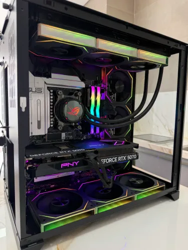 PC GAMER RYZEN 7 7800X3D, MB ASUS X870, 32 GB DDR5, M2 NVME 2TB, RTX 5070 12GB, FONTE 850W
