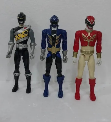 Bonecos Power Rangers