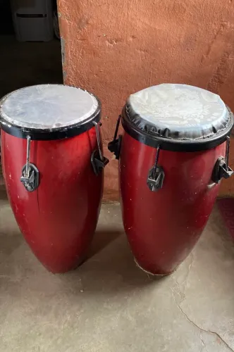 Vendo instrumentos de percussão no preço 