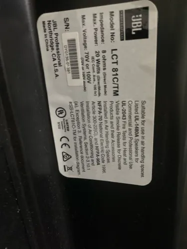 Alto-falante JBL para forro modular de 60 por 60