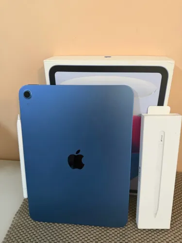 iPad A16 128GB Wi-Fi + Apple Pencil USB-C | Pouco uso | Com caixas
