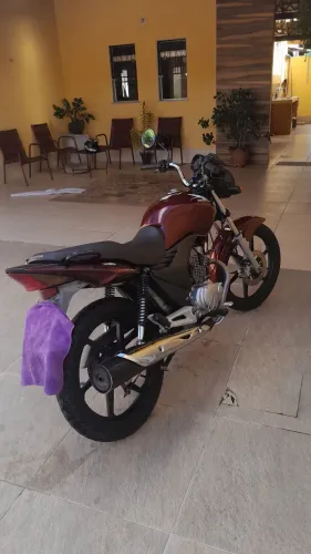Vende-se CG Titan Fan 150 ESDi 2011.