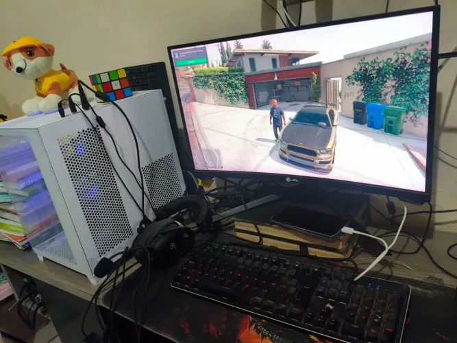 PC Gamer Completo - Ryzen 5 5600GT + RX 580 + 32GB RAM + Monitor 165Hz