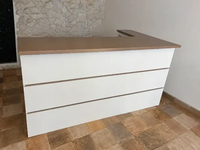 Balcão de recepção loja ou consultório