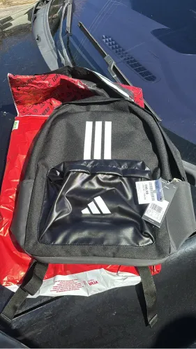 MOCHILA ADIDAS ORIGINALS ?