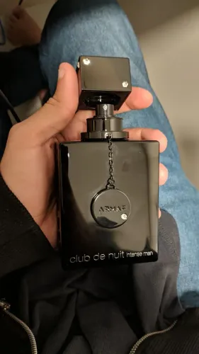 Club de nuit, perfume árabe 